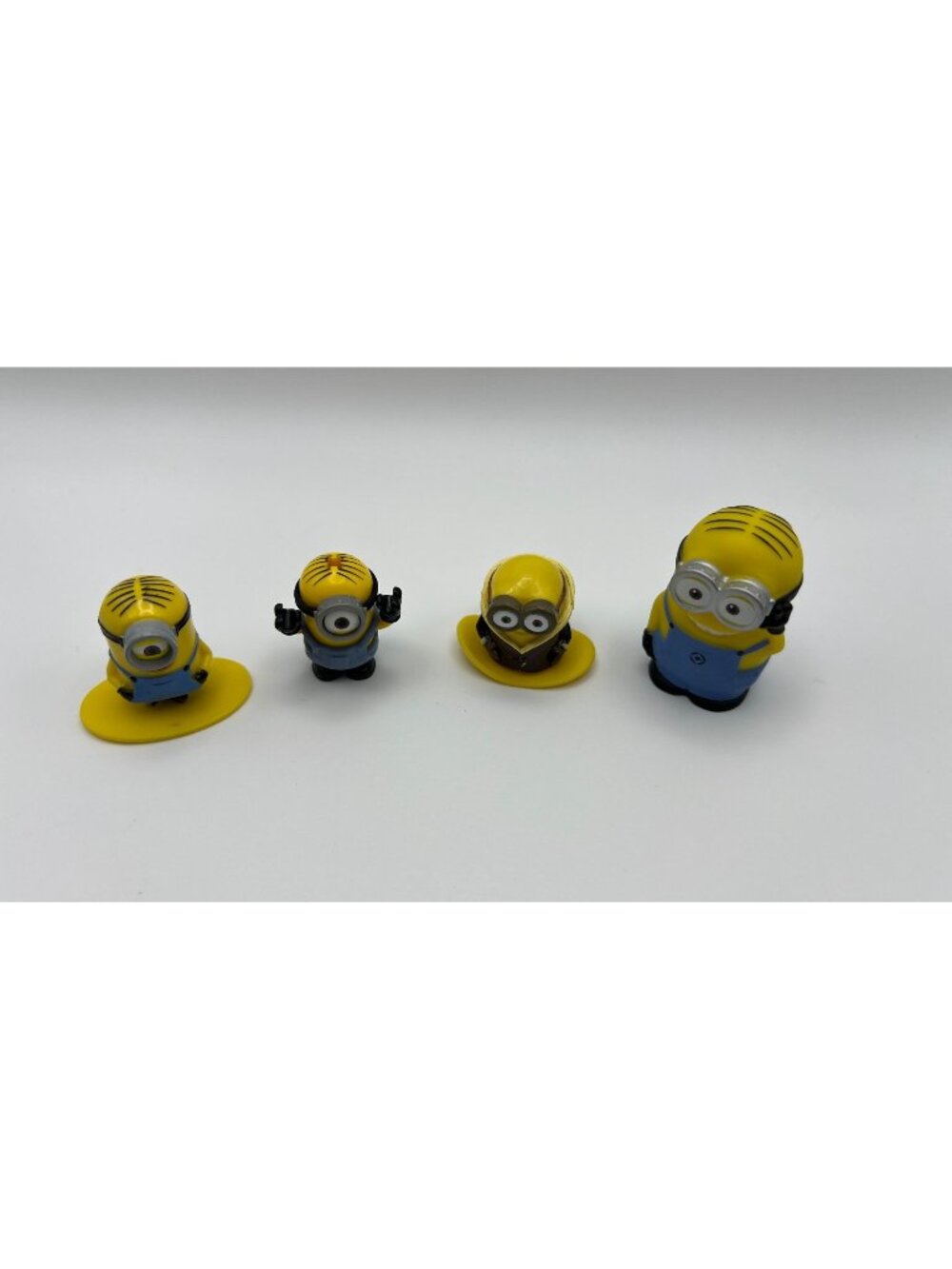 Minions Collectible Figurines Set Of 4 From Despicable Me Movies Yellow & Blue C